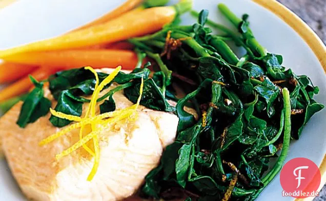 Lachs mit verwelkter Brunnenkresse und Zitronen-Balsamico-Dressing