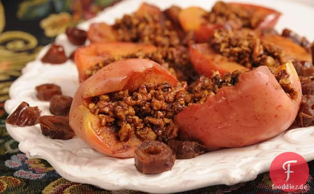Zuckerfreie Pfanne-Bratäpfel mit Pekannussfüllung
