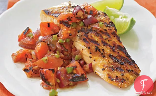 Gegrillter Lachs mit rauchiger Tomatensalsa