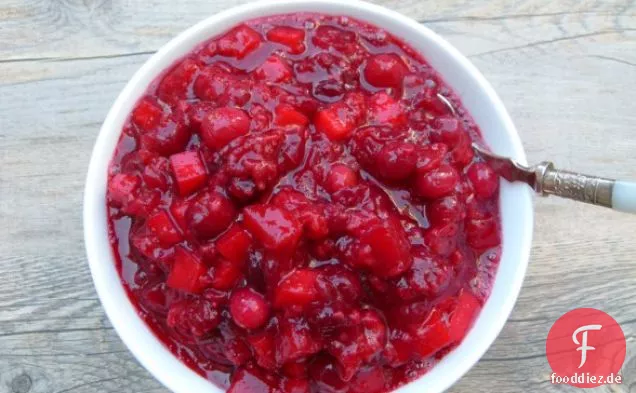 Cranberry-Sauce Mit Äpfeln Und Himbeeren