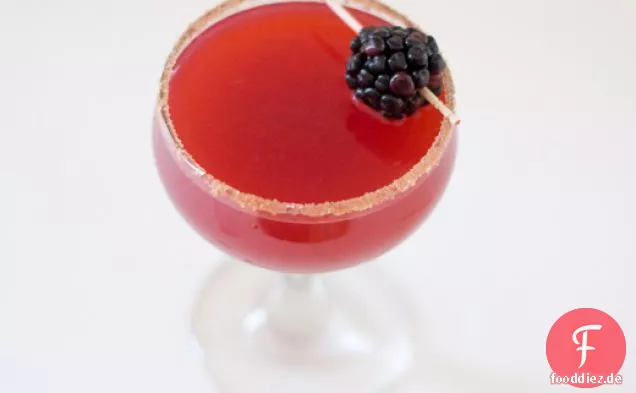 Blackberry + Apfel Cocktail
