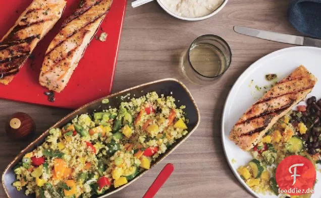 Gegrillter Lachs mit Schwarzen Bohnen und dem Piment D'Espelette Mayonnaise