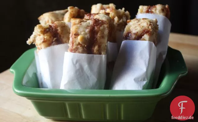 Gebackener Apfel Streusel Pfannkuchen Bars