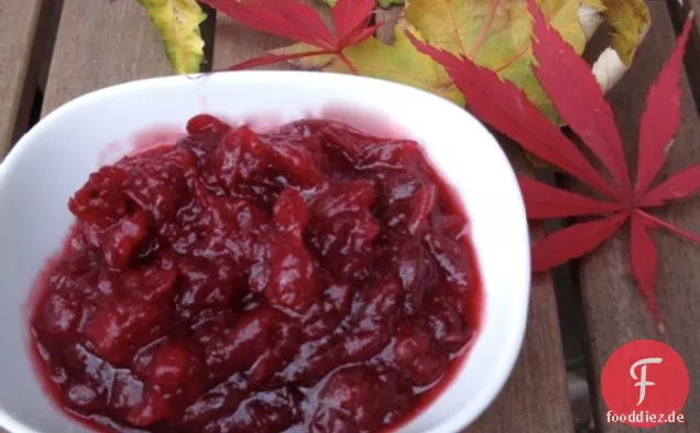 Einen Schritt Apfel-Cranberry-Chutney