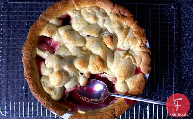 Single-Crust Pflaume und Apfelkuchen