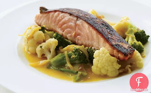 Lachs mit Rötlich Gemüse und Kurkuma