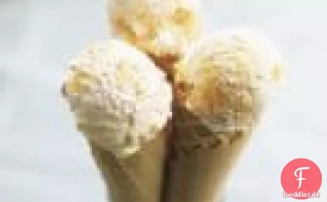 Aprikosen- und Pralineneis