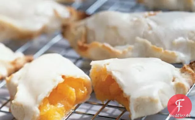 Kandierte Aprikosen-Pfirsichkuchen
