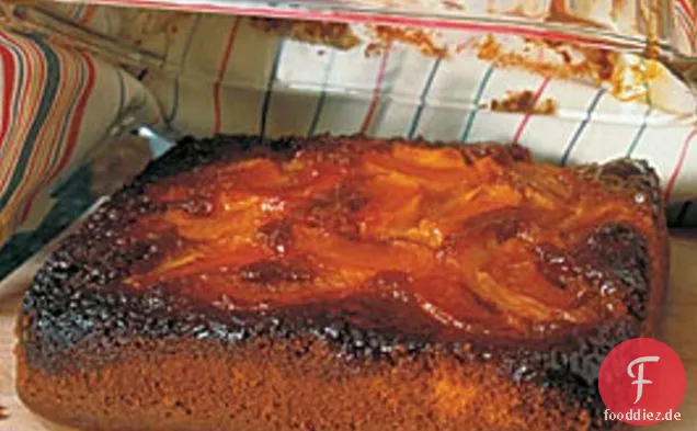Umgedrehter Aprikosenkuchen