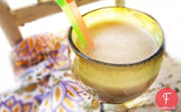 Bananen-Aprikosen-Hanf-Smoothie