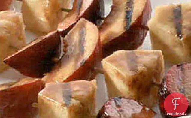 Zimt-glasierte Frucht Kabobs