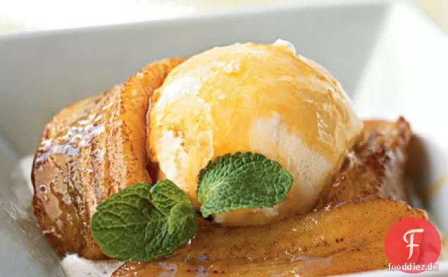 Braune Butter, Bananen mit Orangen-Brandy-Sauce
