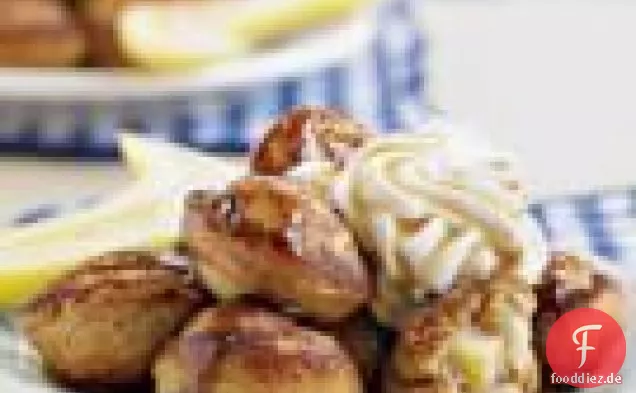 Banane-gefüllte Graham Cracker Pfannkuchen