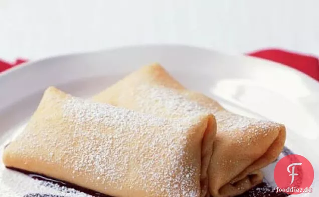 Crepes mit Bananen und Haselnuss-Schokoladensauce