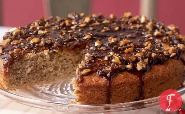 Bananenkaffeekuchen mit Macadamianüssen und Kokosnuss
