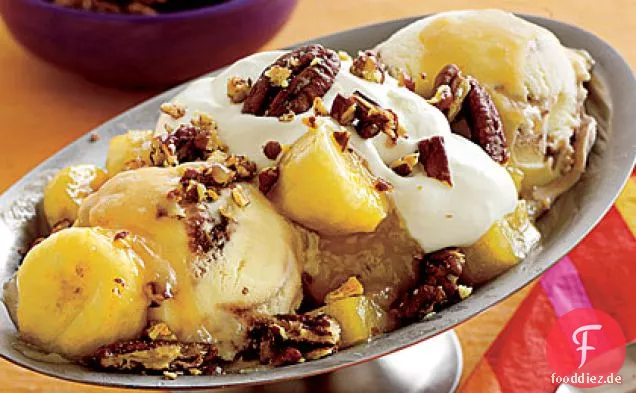 Ananas-Bananen-Eisbecher