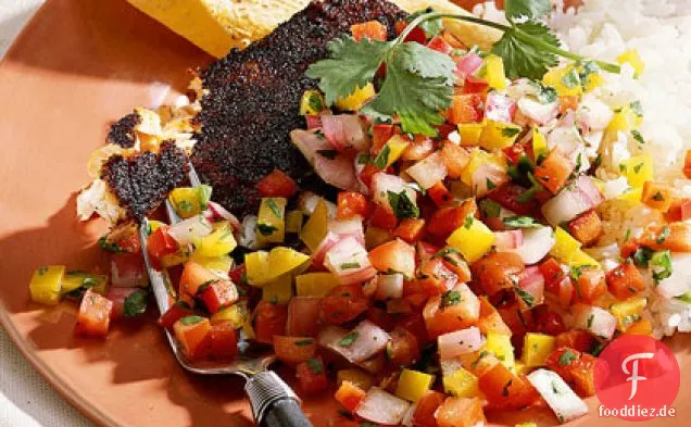 Chili-gebratener Lachs mit Paprika-Salsa