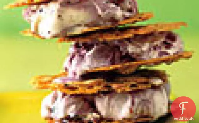 Mandel Florentine Und Schwarze Himbeere Chip Eis Sandwiches