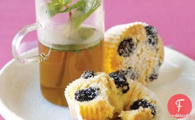 Brombeer-Mandel-Tee-Kuchen