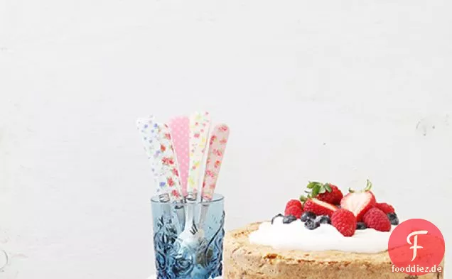 Gemischter Beerenkuchen