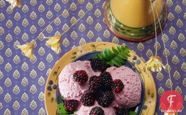 Brombeer Creme Fraiche Eis