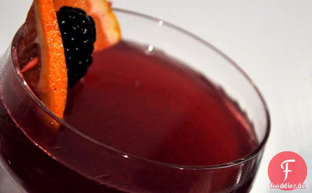 Blackberry-Salbei-Martini-Rezept