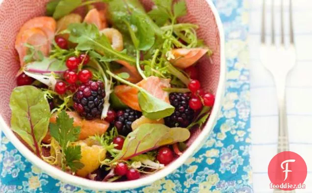 Lachs-Beeren-Salat
