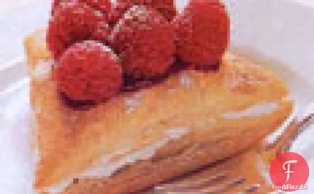 Berry Puffs mit Orangen-Muskat-Creme