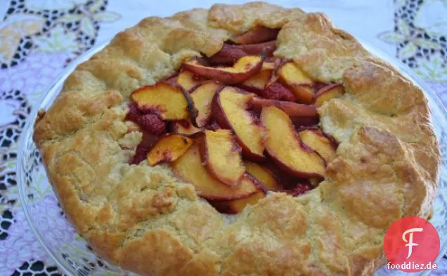Steinobst Crostata mit Dinkelkruste