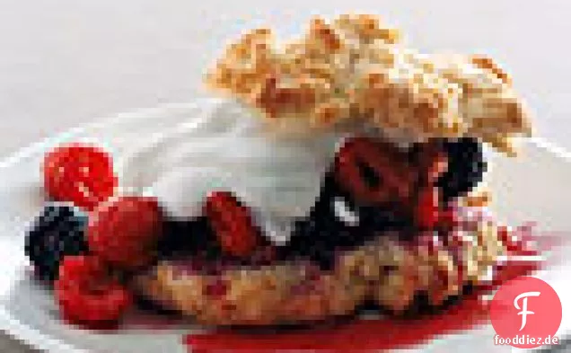 Shortcakes mit zwei Beeren