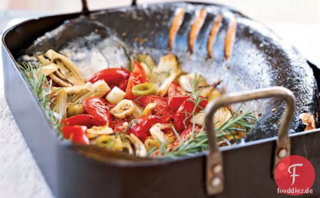 Mediterraner ganzer gebratener Lachs mit Fenchel