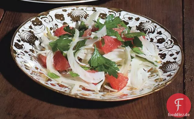 Frischer Kräuter-, Grapefruit- und Fenchelsalat