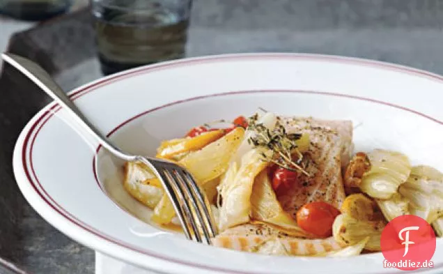 Gebratener Lachs und Gemüse