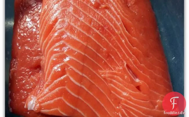 Langsam gebratener Lachs
