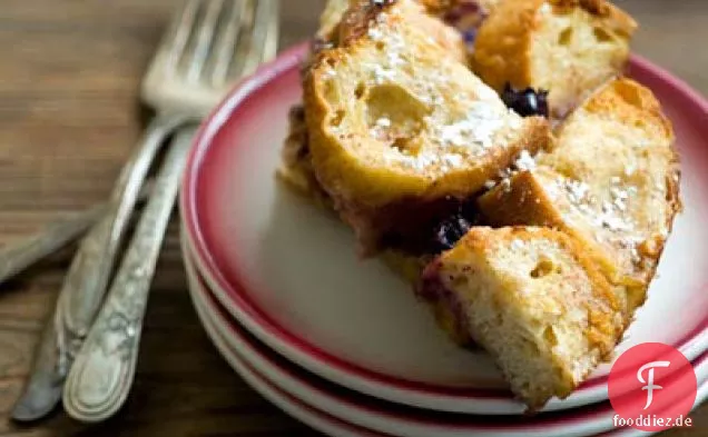French Toast Auflauf Mit Blaubeeren Und Wurst