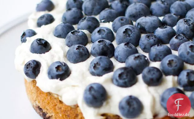 Frosted Blaubeerkuchen. Vegane Scheibe Frühling