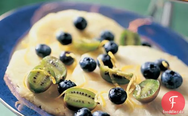 Ananas-, Blaubeer- und Kiwi-Dessert
