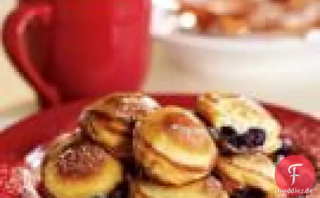 Mit Blaubeeren gefüllte Pfannkuchen