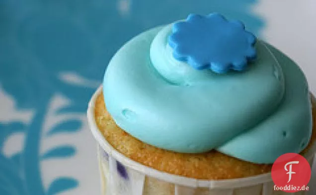 Blueberry & Himbeer Ricotta Mandel Cupcakes mit Frischkäse