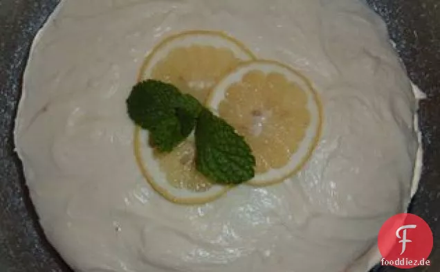 Blaubeer-Zitronen-Kuchen mit weißer Schokolade Frischkäse Zuckerguss