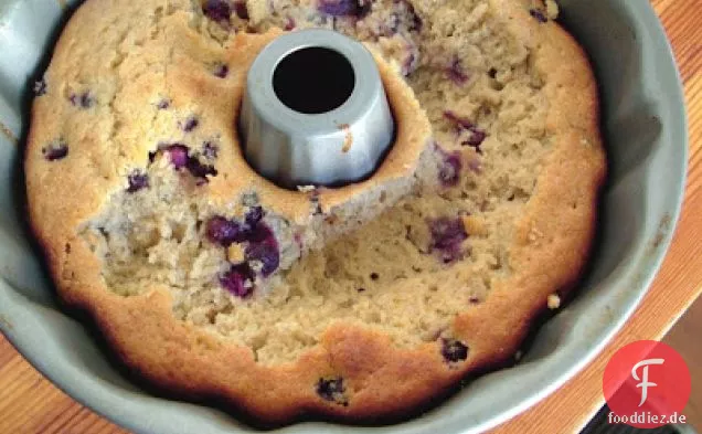 Buchweizen-Blaubeer-Bundt-Kuchen