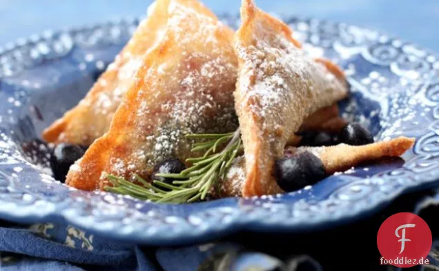 Blueberry Pie Wontons