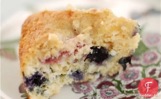 Berrylicious Coconut Crumb Kuchen