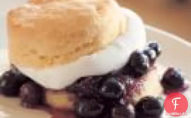 Maismehl Shortcakes Mit Frischen Blaubeeren Und Süßer Sahne