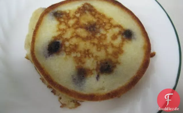 Heidelbeer-Sauerrahm-Pfannkuchen