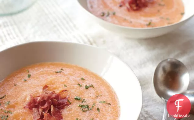Melonensuppe mit knusprigem Schinken