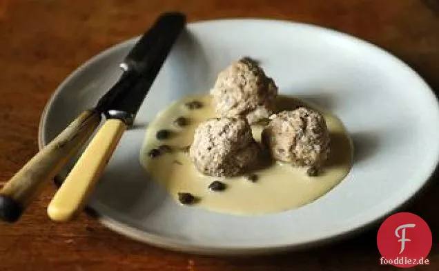 Fleischbällchen in Tomatensauce di Vitello, Tonnato Style