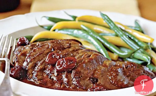 Entenbrust mit Pinot Noir und Kirschsauce