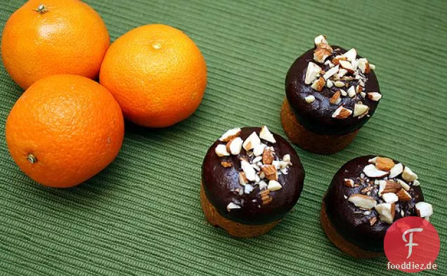 Clementine Kuchen mit dunkler Schokoladenglasur