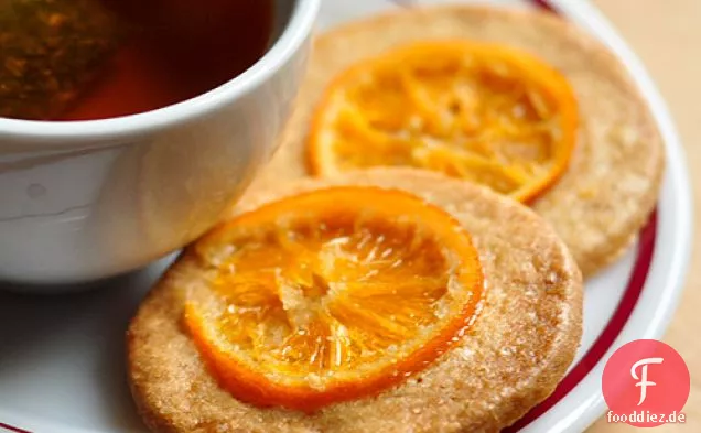 Fünf-Gewürz-Kekse mit kandierten Orangen